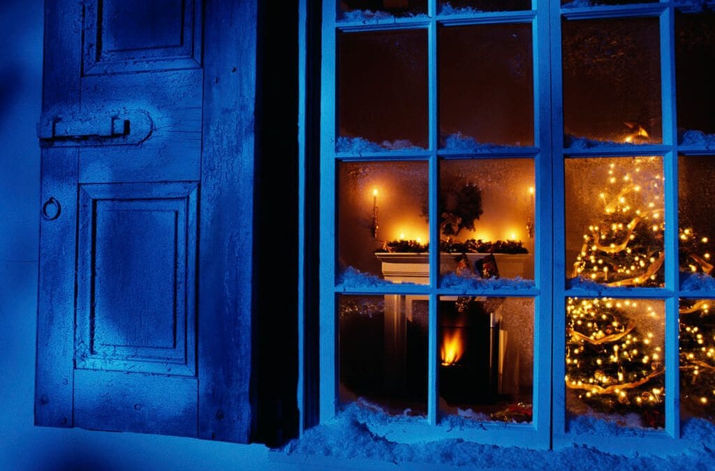 holiday decorating safety